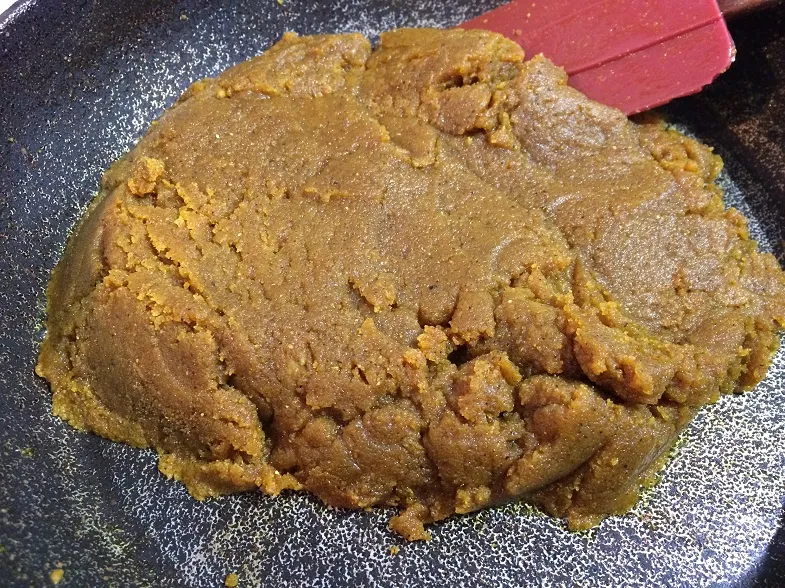thickened curry roux paste